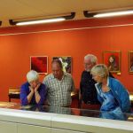 06_Besucher im Museum